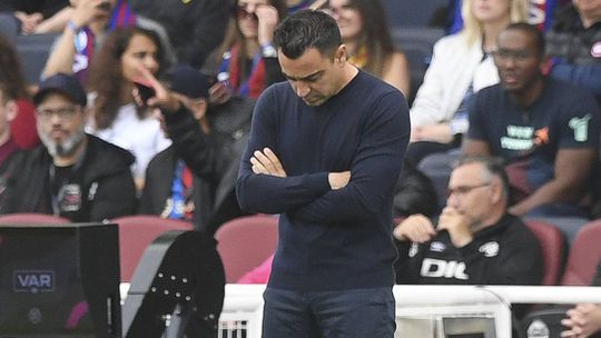 A mensagem de despedida de Xavi aos adeptos do Barcelona