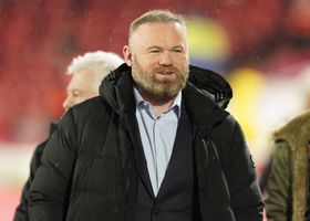 Rooney arranca gargalhadas ao falhar o mapa do futebol inglês (vídeo)