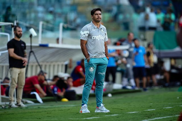 Abel Ferreira sofre derrota pesada, Artur Jorge vence Caixinha