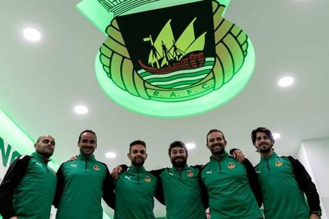 Luís Freire ironiza sobre os adjuntos/amigos: «Precisamos de férias uns dos outros»