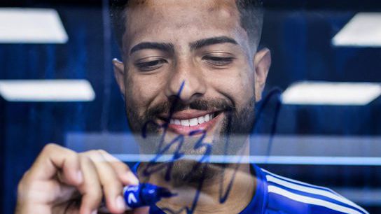 Mercado FC Porto: João Marcelo assina em definitivo pelo Cruzeiro (oficial)