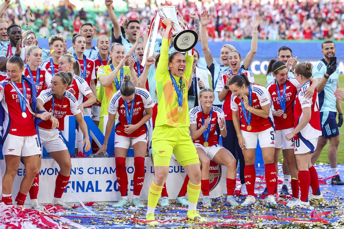 Senhoras e senhores, eis o novo campeão da Europa: Arsenal
