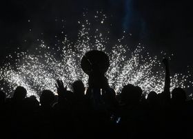 Nápoles em êxtase com o 'scudetto': a festa do campeão italiano (vídeos)