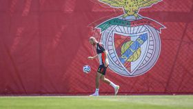 Benfica mostra possível 'reforço' para a final com o Sporting