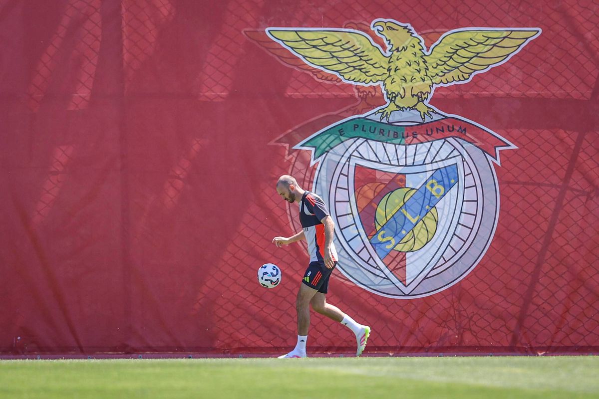 Benfica mostra possível 'reforço' para a final com o Sporting