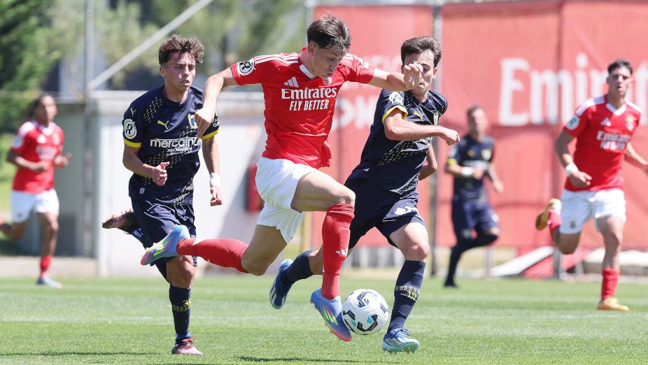 Taça Revelação: Benfica dá goleada das antigas e está na final