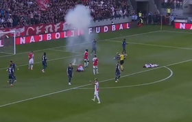 Vídeo: jogadores caem após explosão no relvado