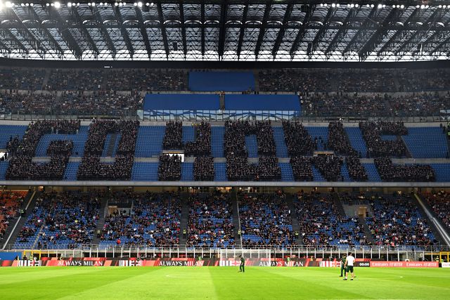 «Vão para casa»: protesto impressionante dos adeptos do Milan