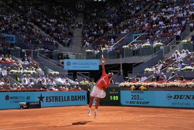 Novak Djokovic vence 100.º título da carreira
