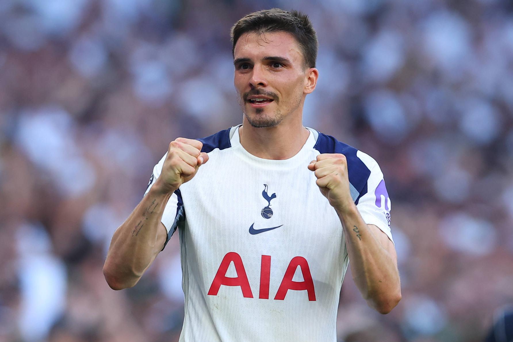 João Palhinha, médio do Tottenham, aproxima-se de Alvalade