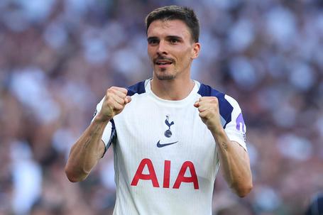 João Palhinha, médio do Tottenham, aproxima-se de Alvalade
