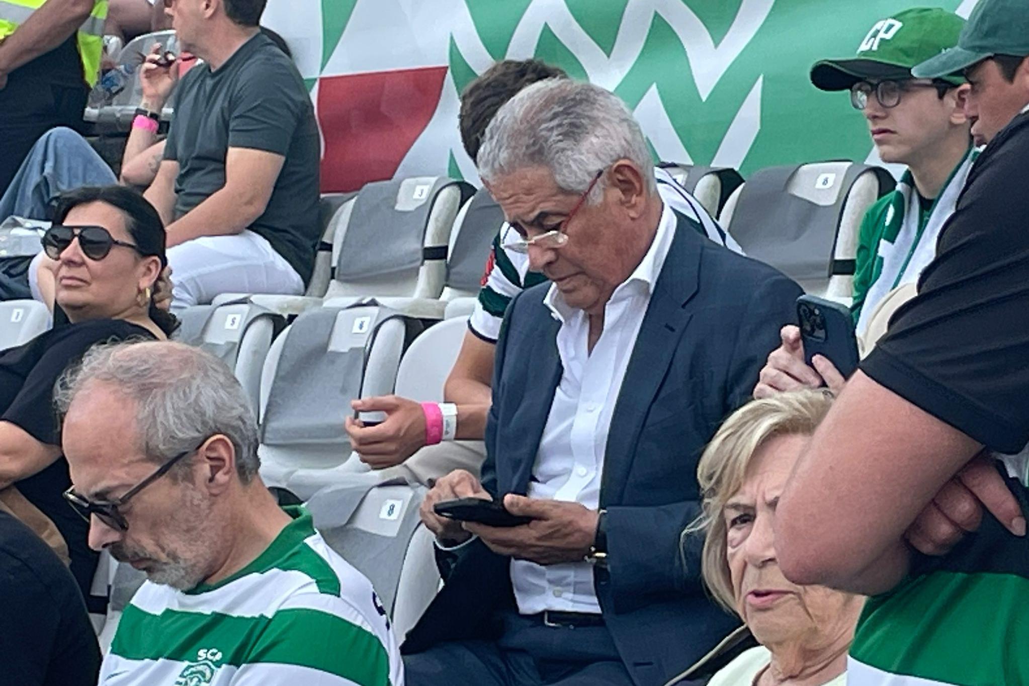 Luís Filipe Vieira no Sporting-Torreense (A BOLA)