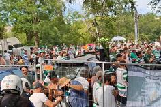Enorme confusão na entrada dos adeptos obriga a reforço policial no Jamor