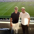 Sudakov com o seu agente no Estádio do Tottenham - Foto: @sudakov_11 e @shablii_vadim