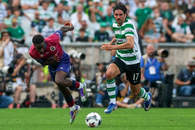 A final da Taça de Portugal, entre Sporting e Torreense, está intensa e já no prolongamento — Foto: Tiago Petinga/LUSA