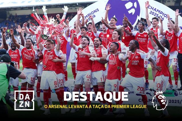 O tão aguardado momento: Arsenal levanta novamente a Premier League