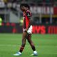 Milan perde em casa e está fora da Champions
