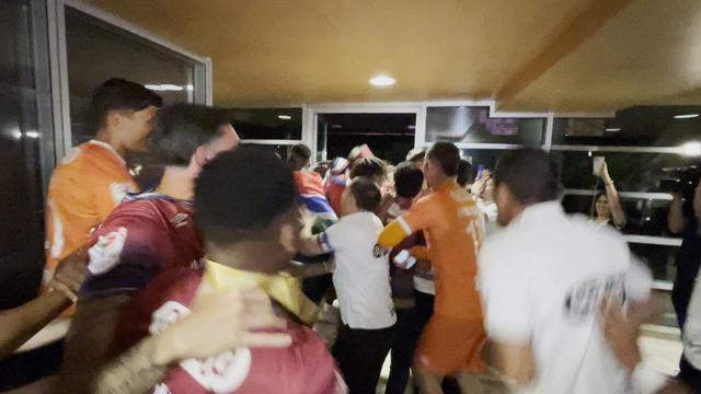«Ó Tralhão, leva-me à primeira divisão»