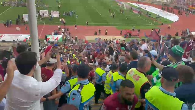 Jogadores do Torreense na subida para a glória