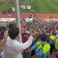 Jogadores do Torreense na subida para a glória