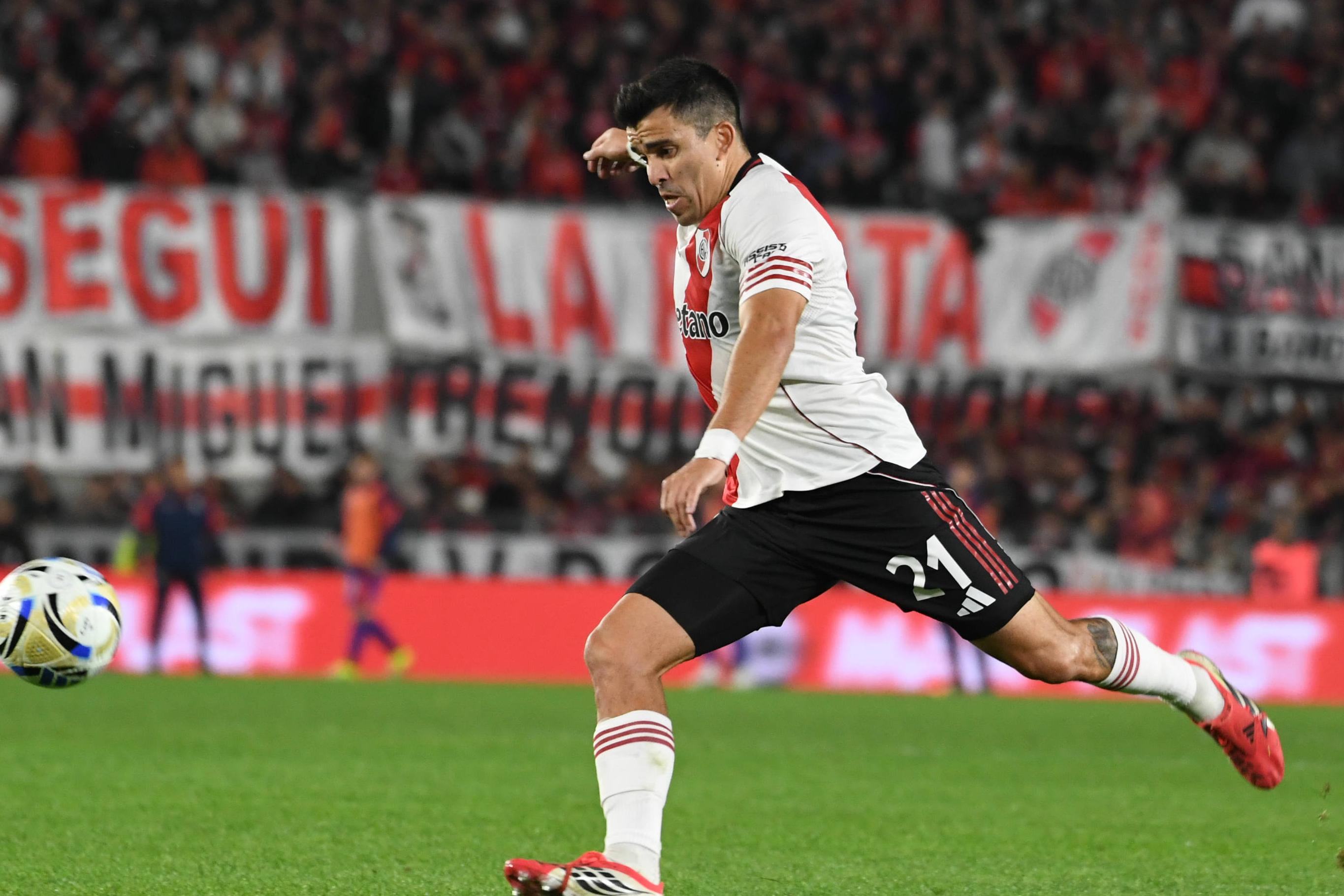 Marcos Acuña foi campeão do mundo pela Argentina em 2022 no Qatar
