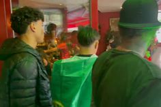 Bairro português de Hamburgo festejou assim o apuramento da Seleção