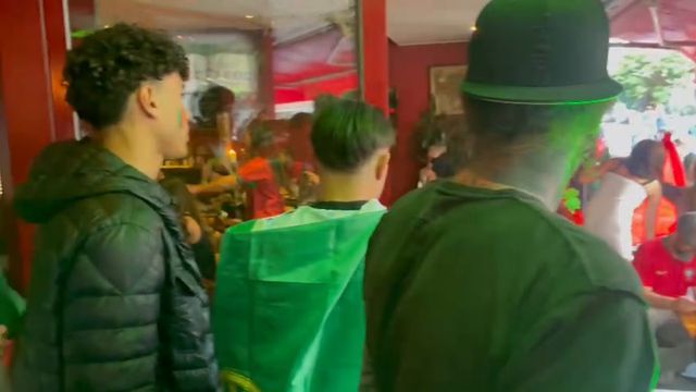 Bairro português de Hamburgo festejou assim o apuramento da Seleção