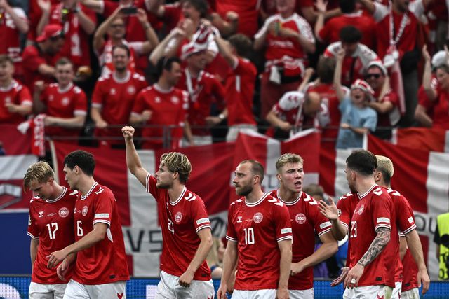 Dinamarca-Sérvia: um jogo que vale um lugar nos 'oitavos'