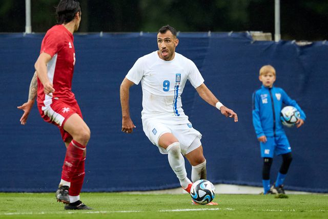 Benfica: Pavlidis regressa à Grécia