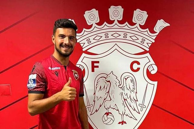 Bruno Pereira renova com o Penafiel