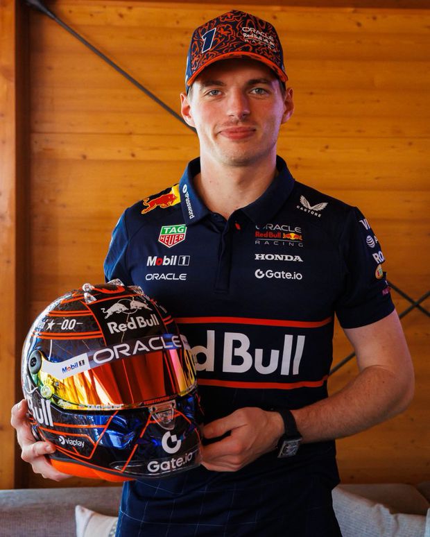 Max Verstappen apresenta capacete para as próximas três corridas