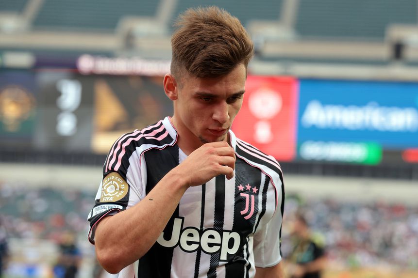 Francisco Conceição com a camisola da Juventus