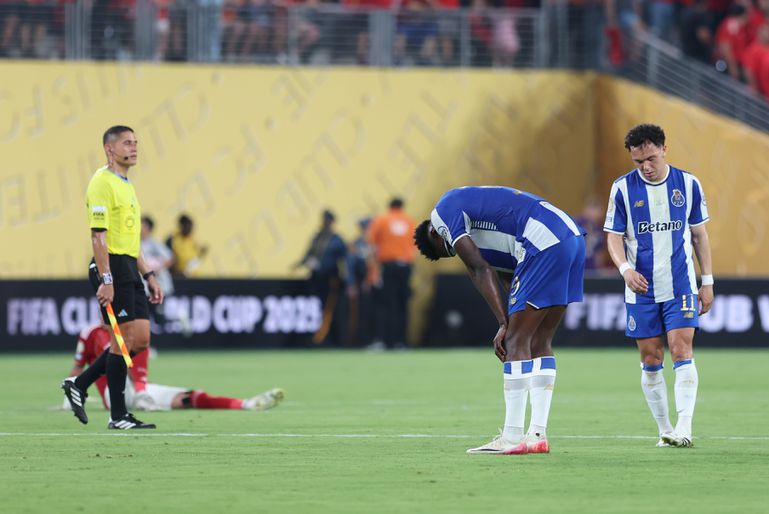 Deceção total consumada em noite de loucura... (crónica)
