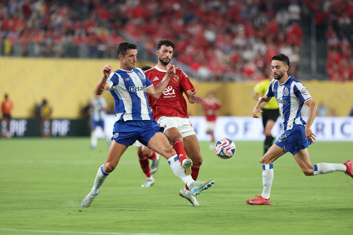 FC Porto-Al Ahly, 4-4 Deceção total consumada em noite de loucura... (crónica)