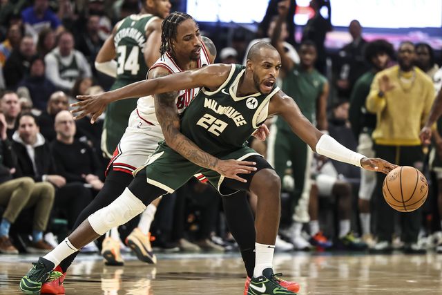 Khris Middleton aqui ao serviço dos Milwaukee