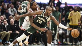 Três vezes All-Star ativa opção para a próxima temporada