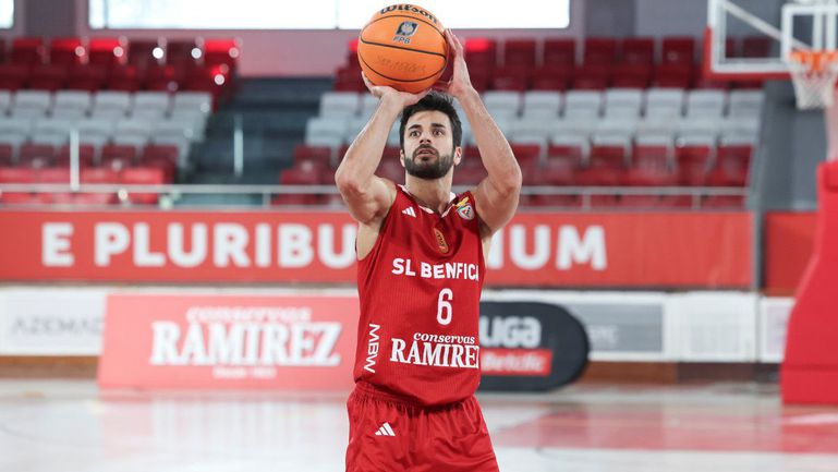 José Barbosa sai do Benfica rumo à Oliveirense
