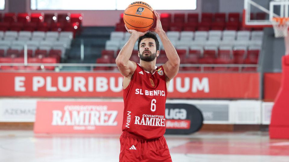 José Barbosa sai do Benfica rumo à Oliveirense