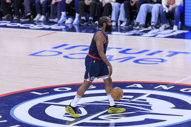 James Harden processado por negligência, após denúncia de violação sexual