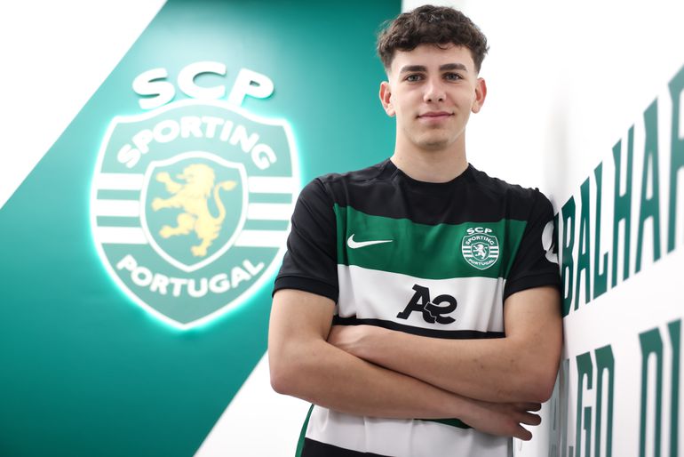 Sporting: Duarte Correia assina contrato profissional
