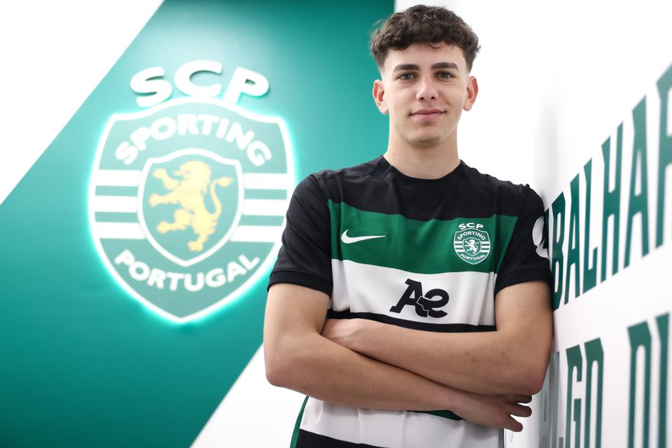 Sporting: Duarte Correia assina contrato profissional