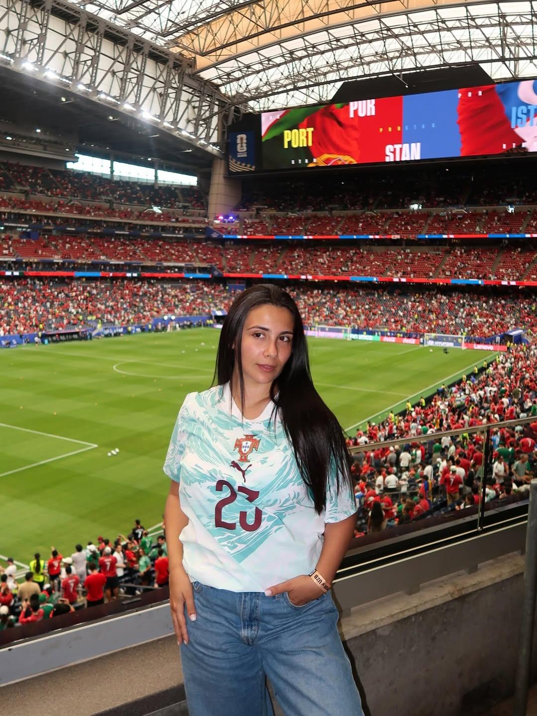 Tatiana Rendeiro Torres, esposa de Vitinha