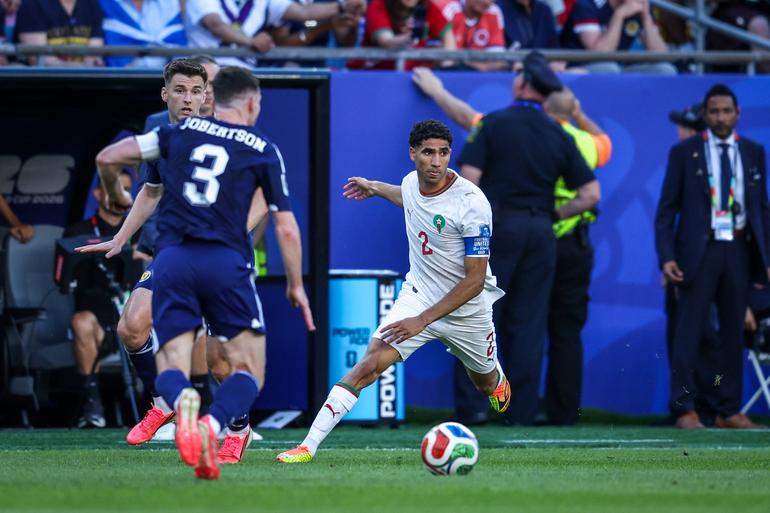 Achraf Hakimi: não marcou nem assistiu, mas voltou a ser uma sete no lado direito da seleção de Marrocos, na vitória sobre a Escócia (foto: IMAGO)
