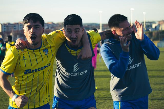 Diego Parini (esquerda), Francisco Estanga (meio) e Nahuel Machado (direita) são os três argentinos do Bragança - Foto: D.R.