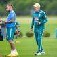 Neymar e Ancelotti no treino do Brasil