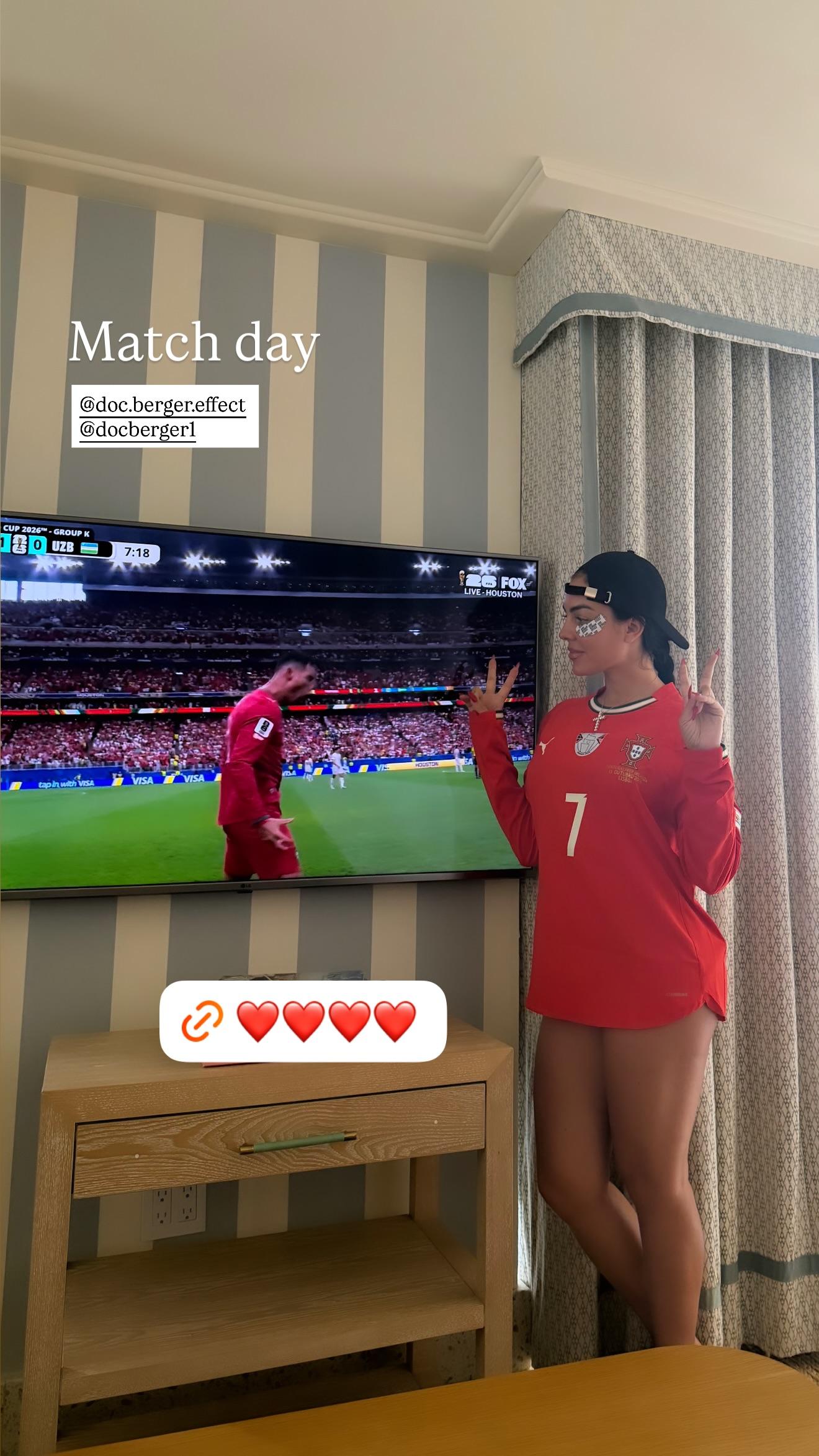 Georgina Rodríguez, noiva de Cristiano Ronaldo, viu o jogo via TV