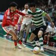 Sporting e Benfica defrontam-se nesta noite de quinta-feira, 25 de julho, agora no jogo 4 da final do 'play-off' do campeonato