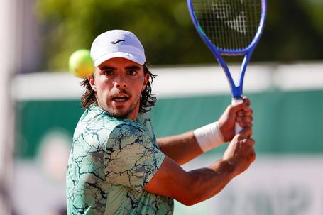 Jaime Faria a uma vitória do quadro principal de Wimbledon