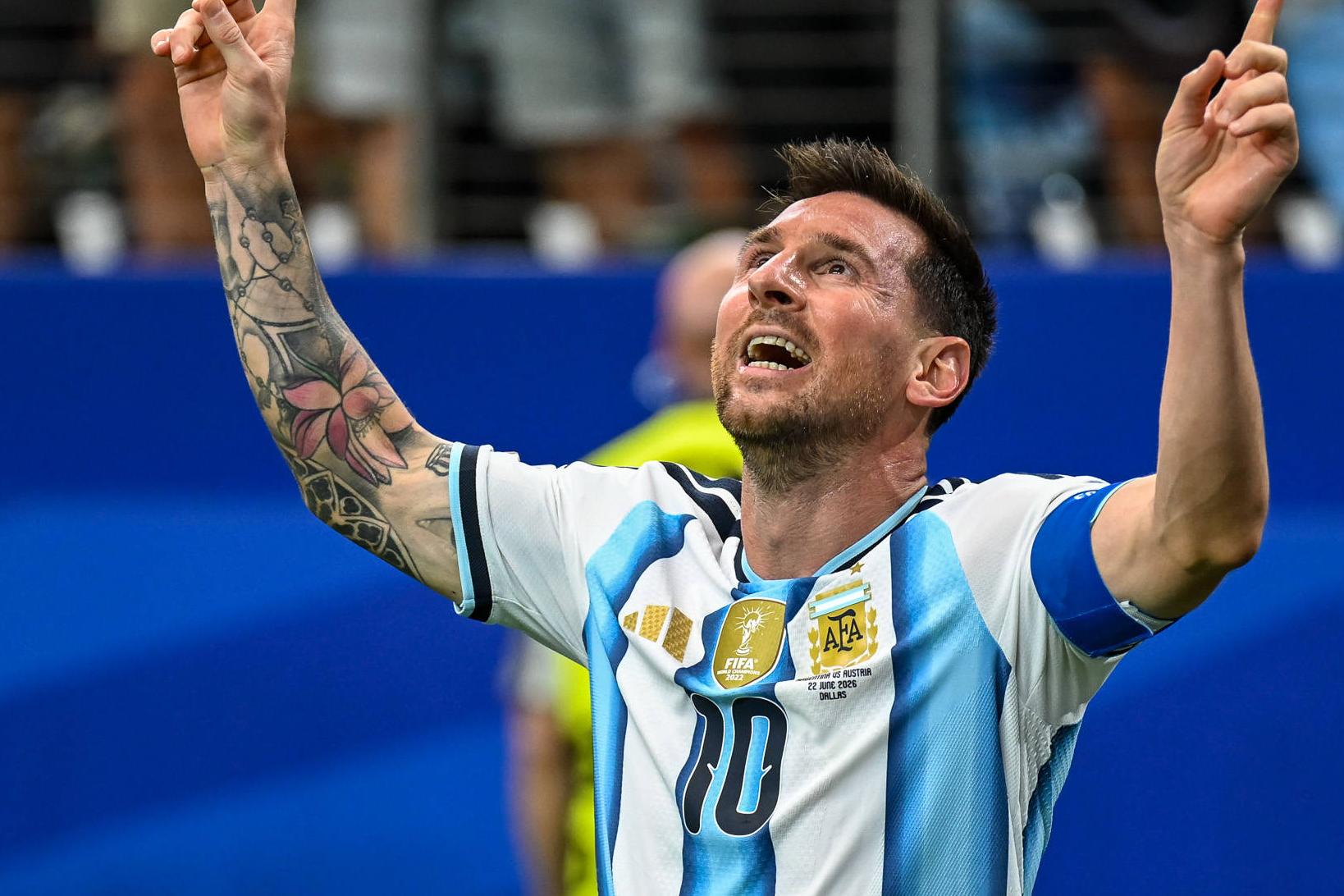 Campeão do Mundo em 2022, Messi está a desfrutar da sua última dança e soma cinco golos (todos os da Argentina) neste Mundial - Foto: IMAGO