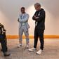 O ministro do Desporto do Qatar e o jogador da seleção Assim Madibo, visitaram o médio canadiano Ismael Koné